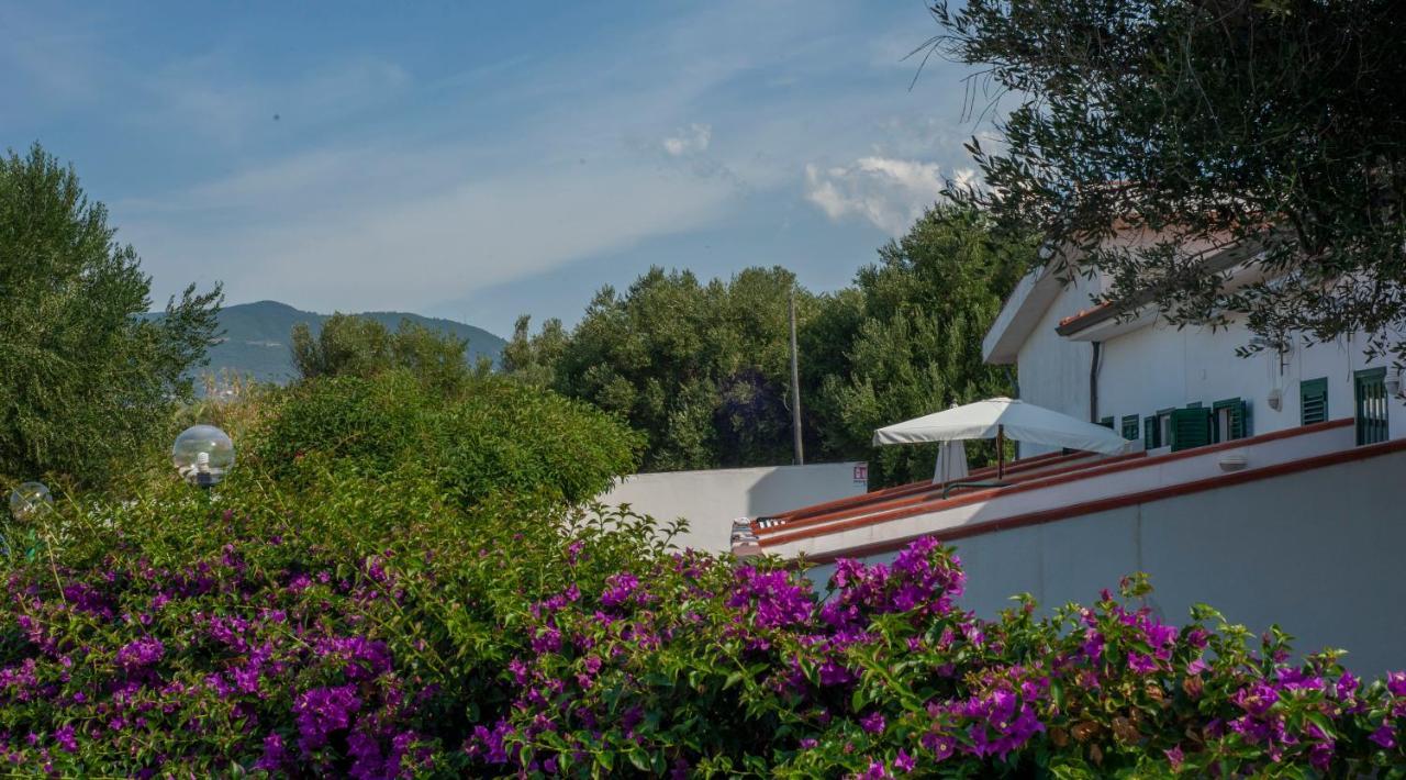 Casa Palinuro Vacanze Fronte Spiaggia Exterior foto