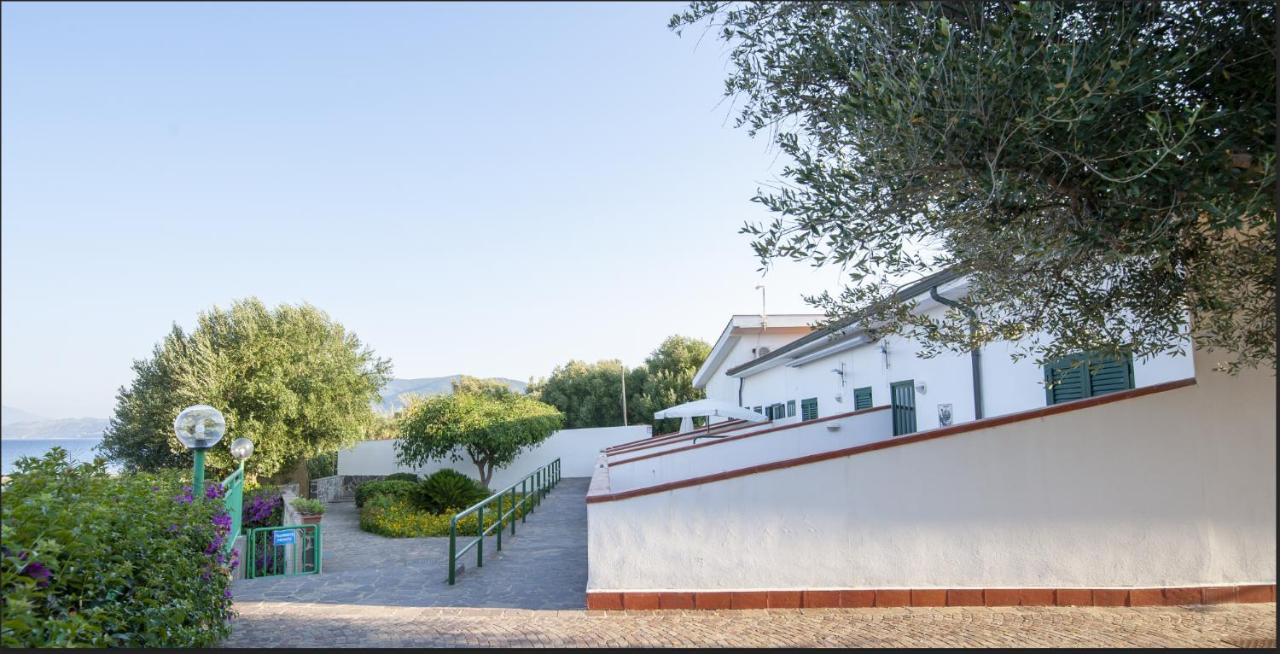 Casa Palinuro Vacanze Fronte Spiaggia Exterior foto