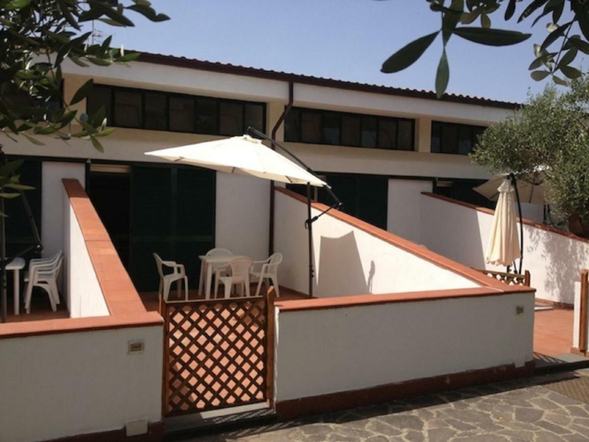 Casa Palinuro Vacanze Fronte Spiaggia Exterior foto